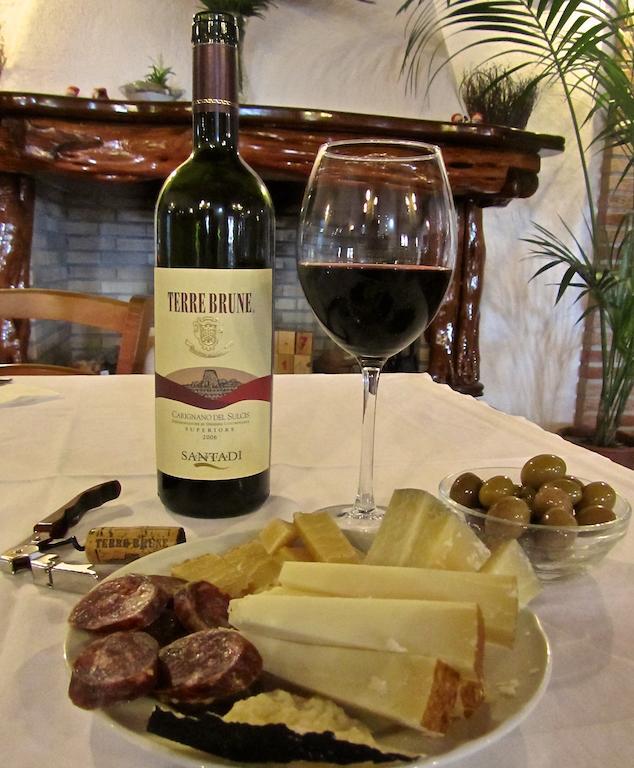 Agriturismo Sa Tiria Теулада Екстериор снимка